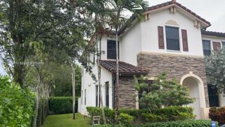 8987 W 35th Ave 8987, Hialeah, FL 33018