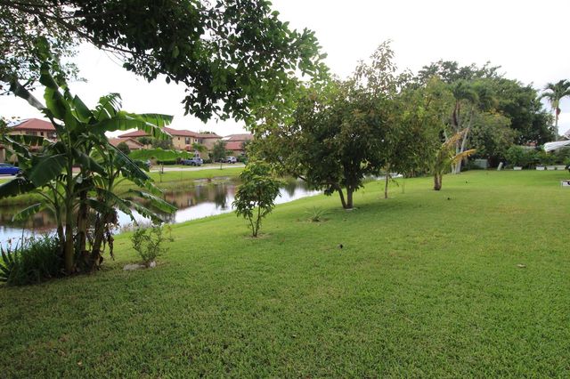 4914 NW 49th Road, Tamarac, FL 33319