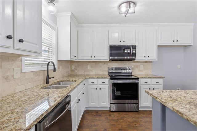 144 Briar Rose Boulevard, Jefferson, GA 30549