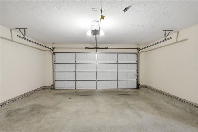 144 Briar Rose Boulevard, Jefferson, GA 30549