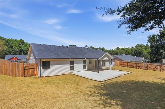 144 Briar Rose Boulevard, Jefferson, GA 30549