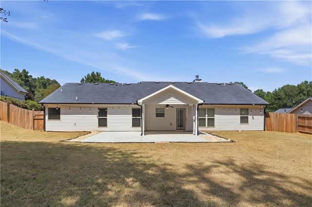 144 Briar Rose Boulevard, Jefferson, GA 30549