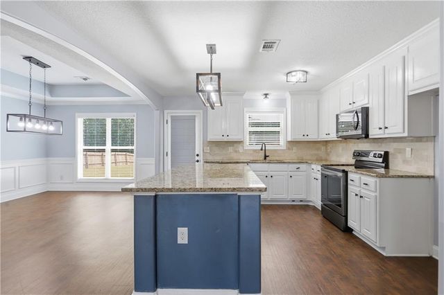 144 Briar Rose Boulevard, Jefferson, GA 30549