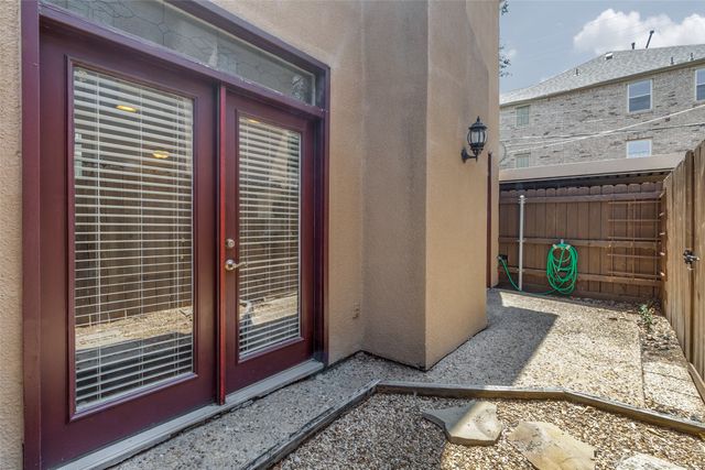 4307 Gilbert Avenue 308, Dallas, TX 75219