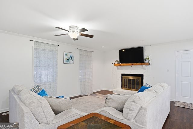 482 Camden Circle, Lawrenceville, GA 30046