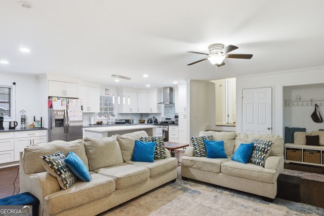 482 Camden Circle, Lawrenceville, GA 30046