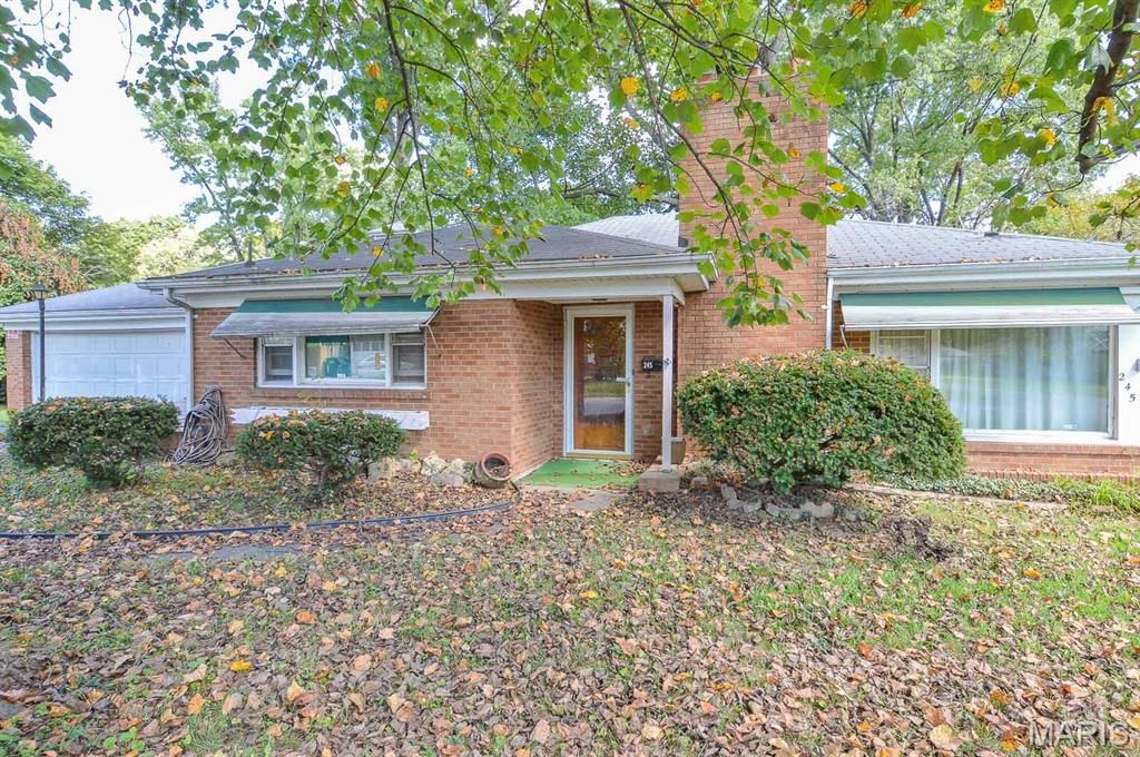 245 Oliver Lee Drive, Belleville, IL 62223