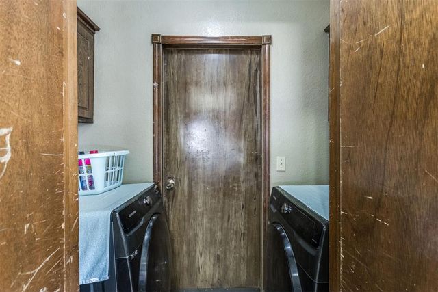 10321 Hollyhead Way, Yukon, OK 73099