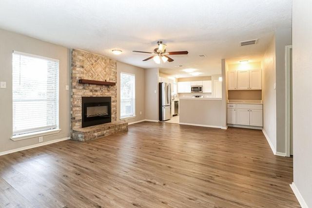 1918 Hunnington Drive, Conroe, TX 77303