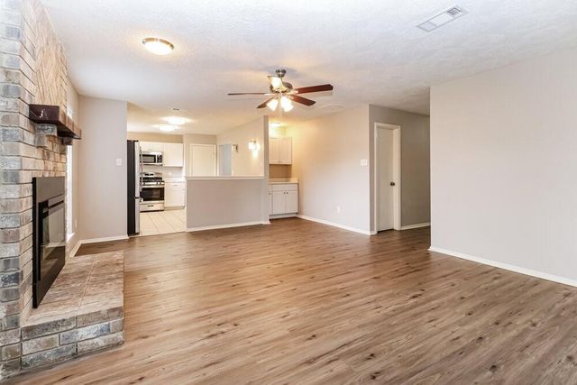 1918 Hunnington Drive, Conroe, TX 77303