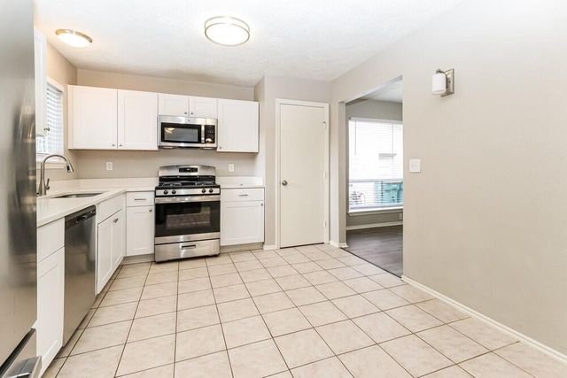 1918 Hunnington Drive, Conroe, TX 77303