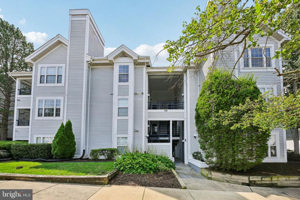 608 ROLLING HILL WALK #201, Odenton, MD 21113