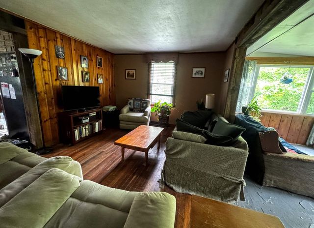118 Foster Drive, Bennington, VT 05201
