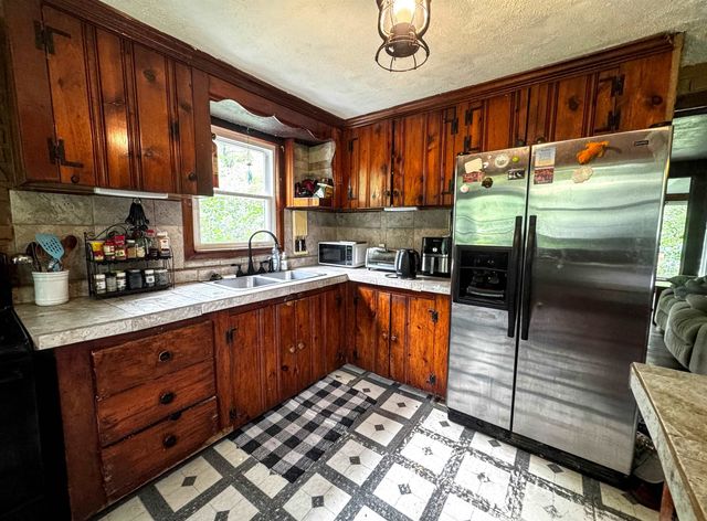 118 Foster Drive, Bennington, VT 05201