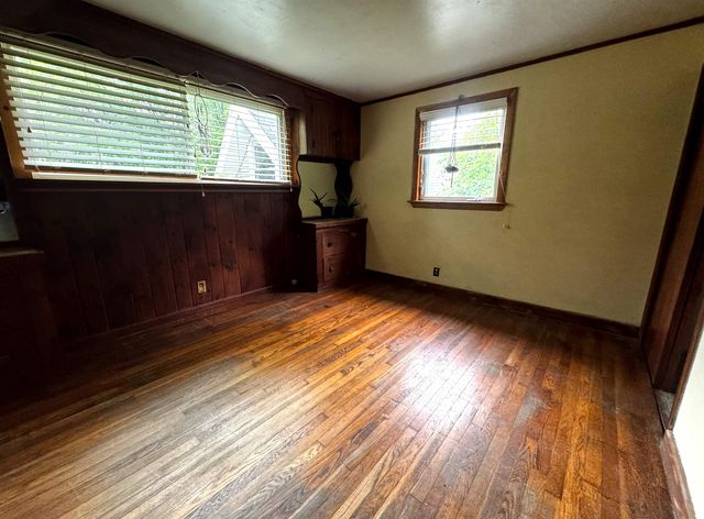 118 Foster Drive, Bennington, VT 05201