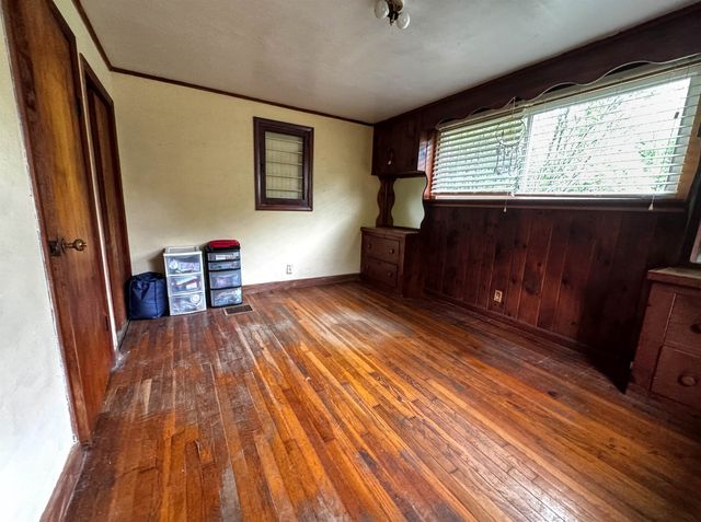 118 Foster Drive, Bennington, VT 05201