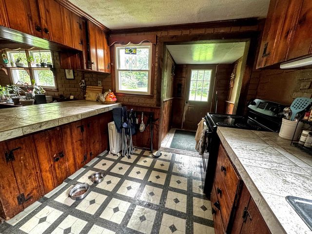 118 Foster Drive, Bennington, VT 05201