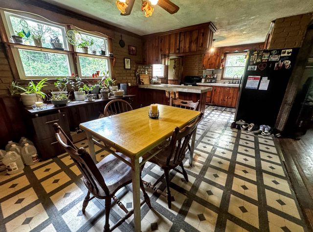 118 Foster Drive, Bennington, VT 05201
