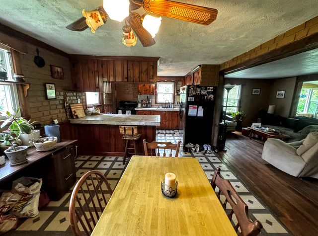118 Foster Drive, Bennington, VT 05201