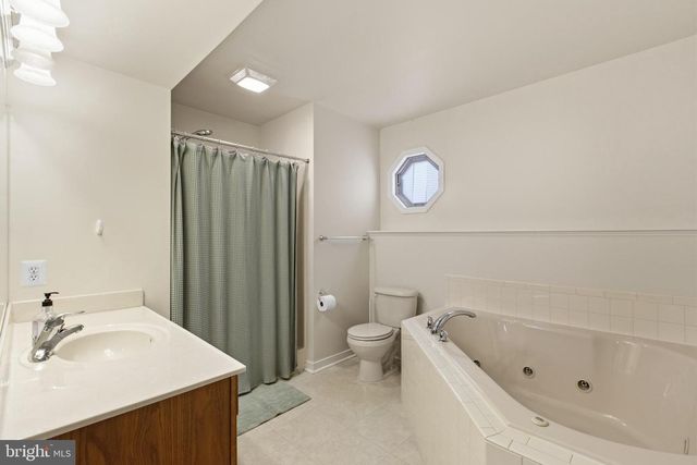 10132 WALLERS RD, Partlow, VA 22534