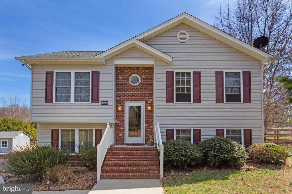 10132 WALLERS RD, Partlow, VA 22534