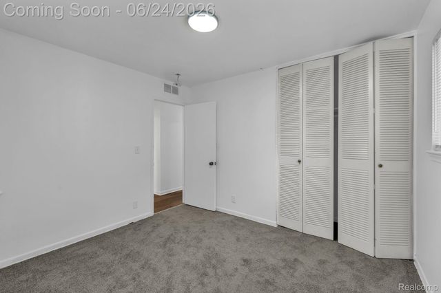 25636 Norfolk Street, Dearborn Heights, MI 48125