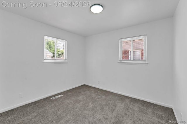 25636 Norfolk Street, Dearborn Heights, MI 48125