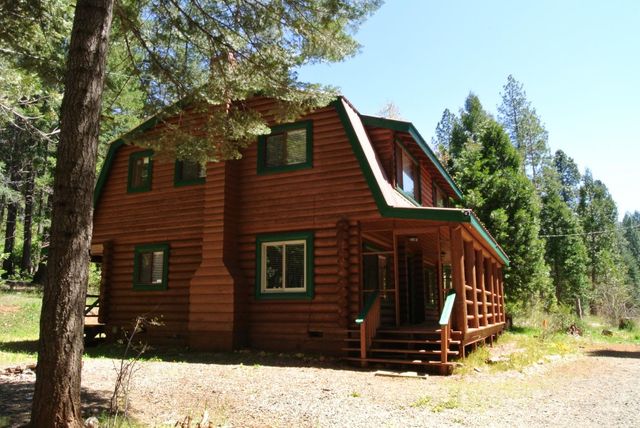 6960 Blackhawk Ln, Foresthill, CA 95631