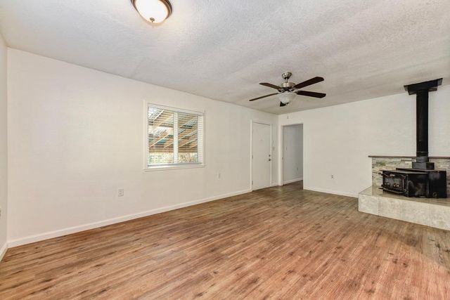 6960 Blackhawk Ln, Foresthill, CA 95631