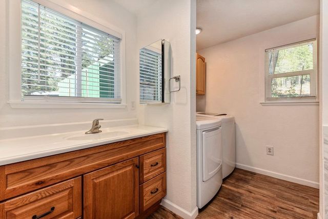 6960 Blackhawk Ln, Foresthill, CA 95631