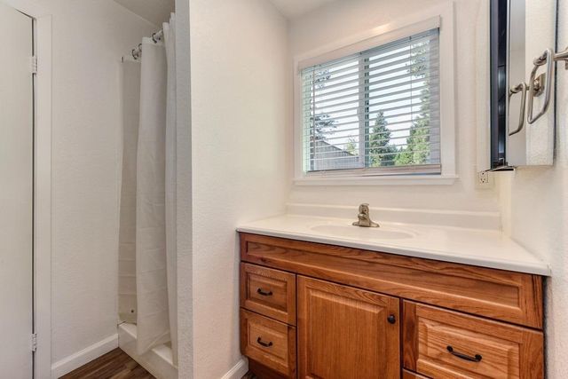 6960 Blackhawk Ln, Foresthill, CA 95631