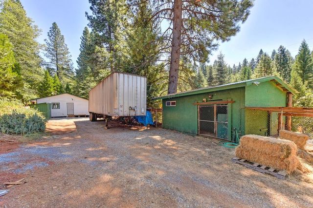 6960 Blackhawk Ln, Foresthill, CA 95631