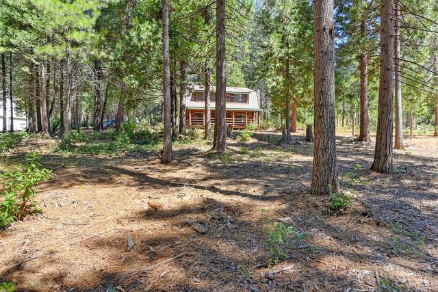 6960 Blackhawk Ln, Foresthill, CA 95631