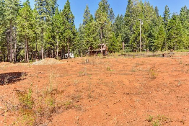 6960 Blackhawk Ln, Foresthill, CA 95631