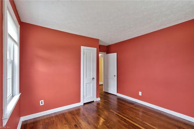 44 Davis AVE, Newport News, VA 23601