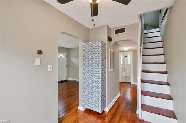 44 Davis AVE, Newport News, VA 23601