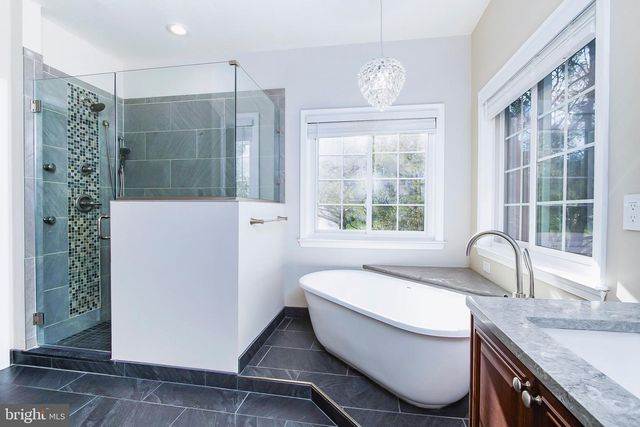 5725 MEYERFIELD COURT, Sykesville, MD 21784