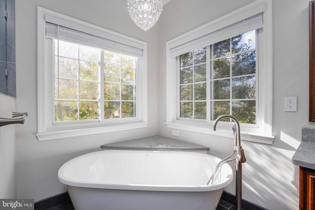 5725 MEYERFIELD COURT, Sykesville, MD 21784