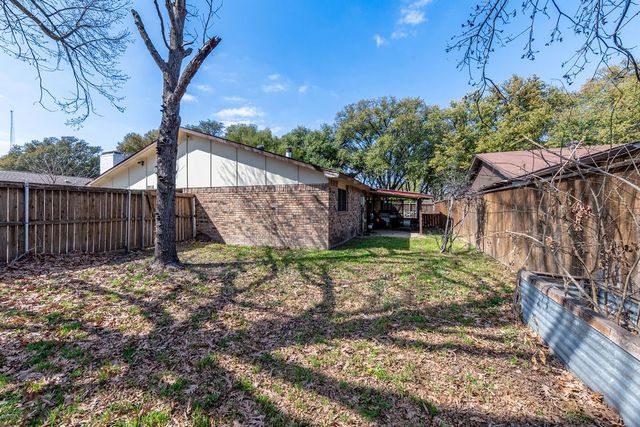 2818 Ashglen Drive, Garland, TX 75043