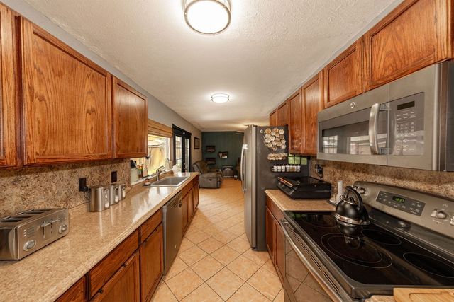 2818 Ashglen Drive, Garland, TX 75043