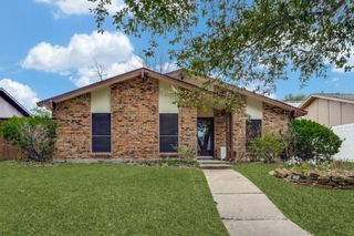 2818 Ashglen Drive, Garland, TX 75043