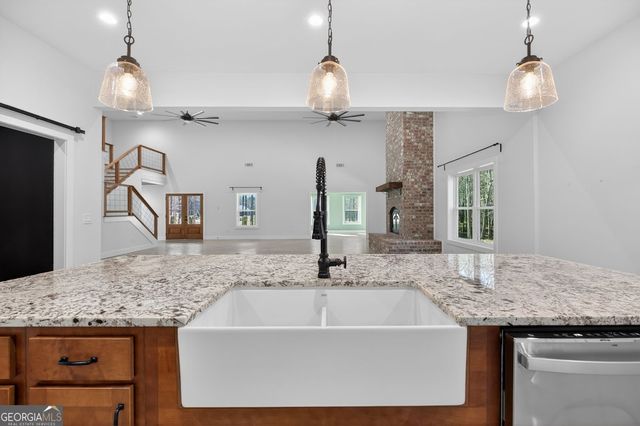 2231 N Hwy 113, Carrollton, GA 30117