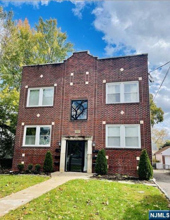 229 Orient Way 6, Rutherford, NJ 07070