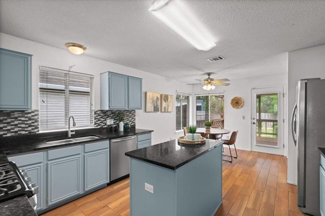 7810 Nairn DR, Austin, TX 78749