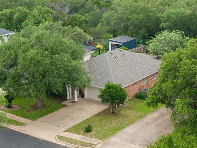 7810 Nairn DR, Austin, TX 78749