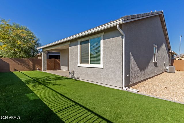 8911 W SOLANO Drive, Glendale, AZ 85305