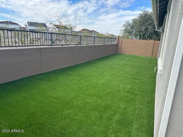 8911 W SOLANO Drive, Glendale, AZ 85305