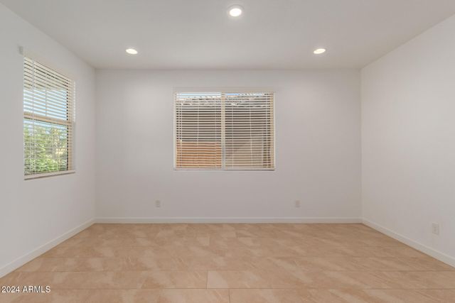 8911 W SOLANO Drive, Glendale, AZ 85305