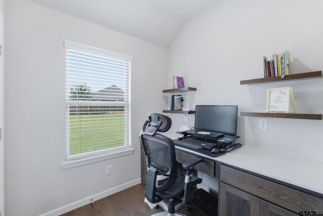 305 Ember Circle, Waxahatchie, TX 75165