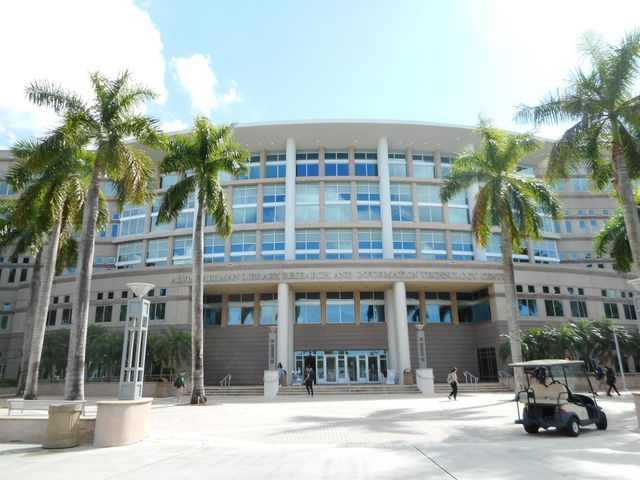 2946 S UNIVERSITY Drive 7207, Davie, FL 33328
